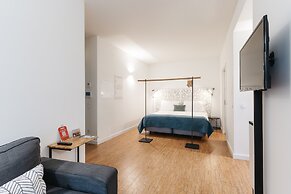 Cashmere Nightlife Studio 202