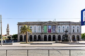 Iconic Nightlife Studio 304