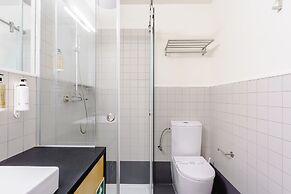 Iconic Nightlife Studio 304