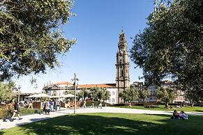 Iconic Nightlife Studio 304