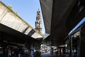 Iconic Nightlife Studio 304