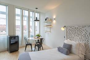 Iconic Nightlife Studio 204