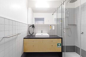 Iconic Nightlife Studio 204