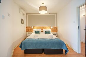 Feel Porto Downtown Luxury Retreat