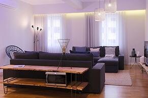 Feel Porto Merlot Townhouse