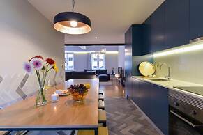 Feel Porto Merlot Townhouse