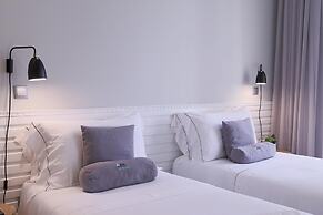 Feel Porto Merlot Townhouse
