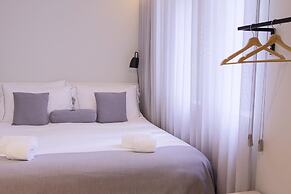 Feel Porto Merlot Townhouse