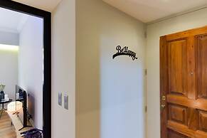 Feel Porto Merlot Townhouse