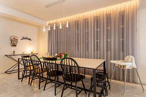 Feel Porto Pinot Townhouse