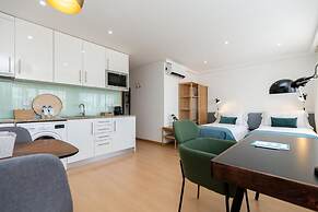 Feel Corporate Housing Marqu s IV