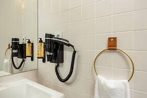 Feel Corporate Housing Campanh 05