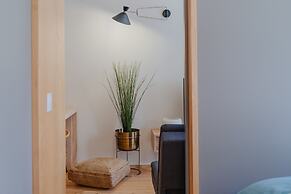 Feel Corporate Housing Campanh 10