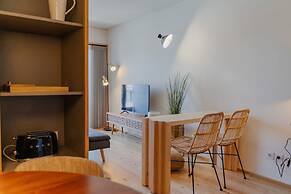 Feel Corporate Housing Campanh 10
