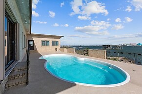 Bay Dreamer - Massive Bayfront Home W/ Private Pool 3 Bedroom Home by 