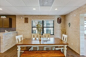 Bay Dreamer - Massive Bayfront Home W/ Private Pool 3 Bedroom Home by 