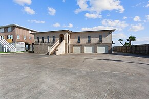 Bay Dreamer - Massive Bayfront Home W/ Private Pool 3 Bedroom Home by 