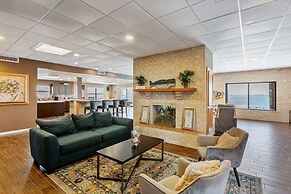 Bay Dreamer - Massive Bayfront Home W/ Private Pool 3 Bedroom Home by 