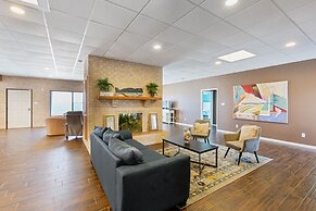 Bay Dreamer - Massive Bayfront Home W/ Private Pool 3 Bedroom Home by 