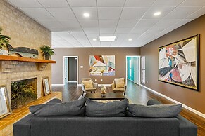 Bay Dreamer - Massive Bayfront Home W/ Private Pool 3 Bedroom Home by 