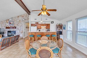 Alsup House In Jamaica Beach 3 Bedroom Home by RedAwning