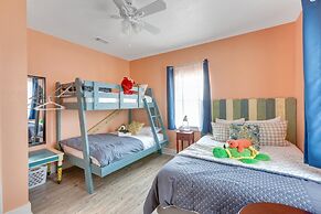 Sea-esta Completely Renovated 2 Story Home Only 1.5 Blocks To The Beac