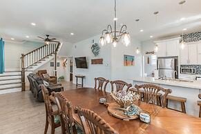 Sea-esta Completely Renovated 2 Story Home Only 1.5 Blocks To The Beac