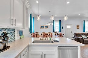 Sea-esta Completely Renovated 2 Story Home Only 1.5 Blocks To The Beac