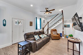 Sea-esta Completely Renovated 2 Story Home Only 1.5 Blocks To The Beac