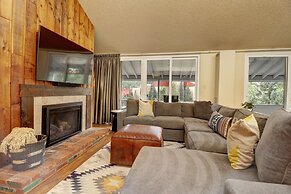 Sb206 Snowbridge 2br 2ba 2 Bedroom Condo by RedAwning