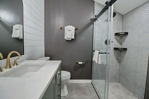 Sb206 Snowbridge 2br 2ba 2 Bedroom Condo by RedAwning