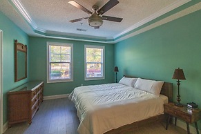 Havens #814 3 Bedroom Condo by RedAwning
