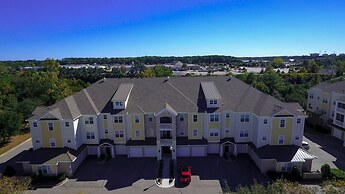 Havens #814 3 Bedroom Condo by RedAwning