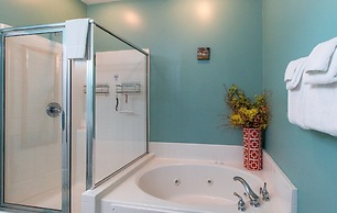 Havens #814 3 Bedroom Condo by RedAwning