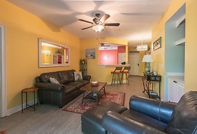 Havens #814 3 Bedroom Condo by RedAwning