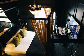 Impossible Motel