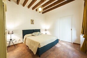 Santa Croce Palace by Mmega