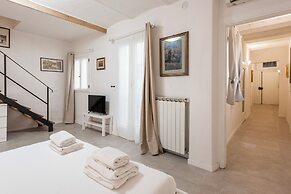 Santa Croce Palace by Mmega