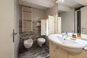 Santa Croce Palace by Mmega