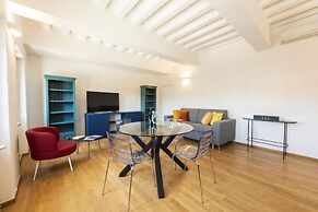 Santa Croce Palace by Mmega