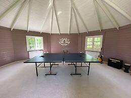 Family Home With Large Garden and Pool Near Totnes