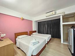 Crown   Bts   Nana  Hotel