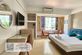 Crown   Bts   Nana  Hotel