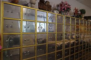 Crown   Bts   Nana  Hotel