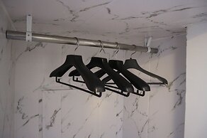 Crown   Bts   Nana  Hotel