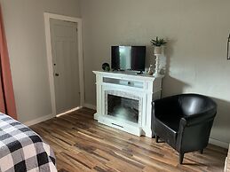 Millz Manor at Fall River Millz