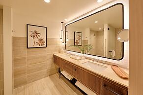 Tower at The Boca Raton