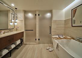 Tower at The Boca Raton