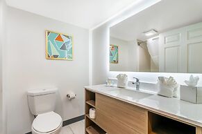 Comfort Inn & Suites Madison East - Monona