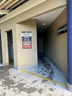 Águas Termais Naturais Piscinas Quentes 24h Sauna Free Golden Dolphin 